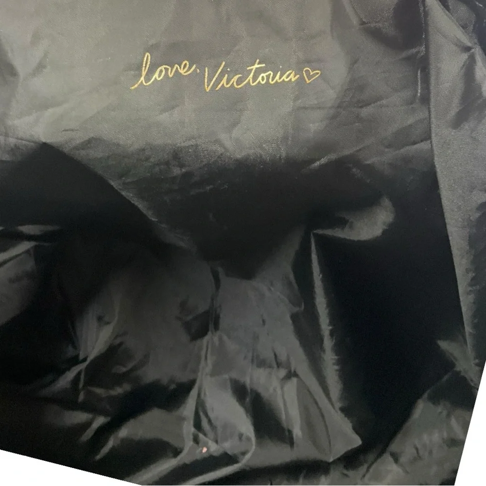 🖤 Victoria’s Secret‎ Sequin Stripe Tote Bag